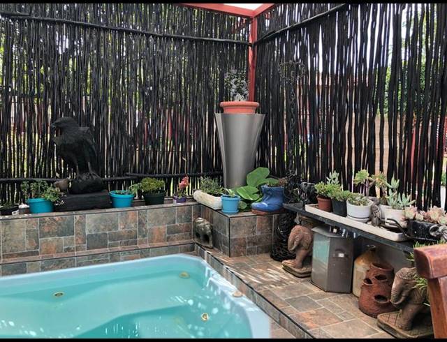 1 BEDROOM HOUSE FOR SALE IN SOUTHFORK